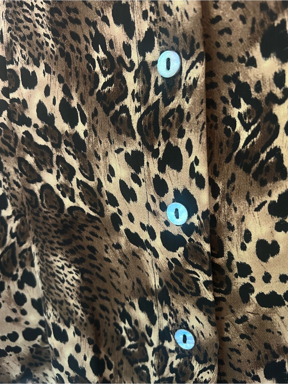 ALLISON TAYLOR | Leopard Print Silk Blouse M Quiet Luxury Mob Wife Y2K - Picture 6 of 6